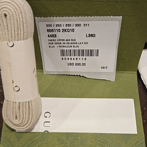 Gucci Multicolor Sneakers with Green and Red Accents - Picture 9 of 14